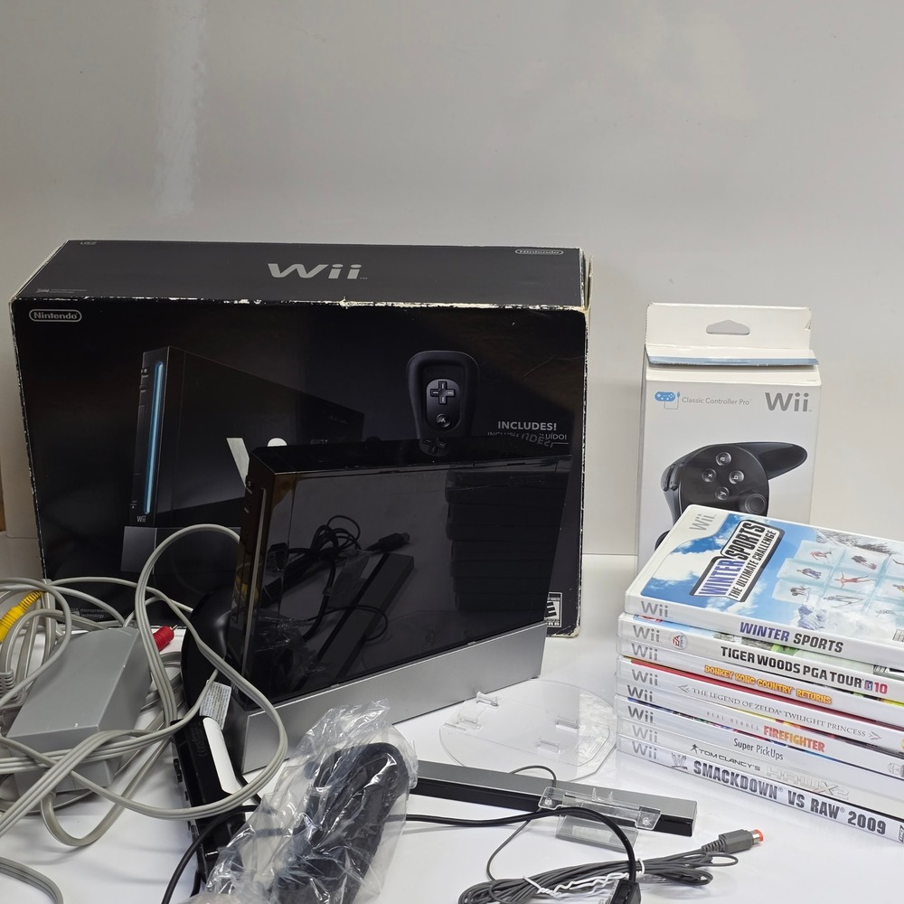 Nintendo Wii Console RVL-001 Black Bundle with 8 Games Classic Controller Pro